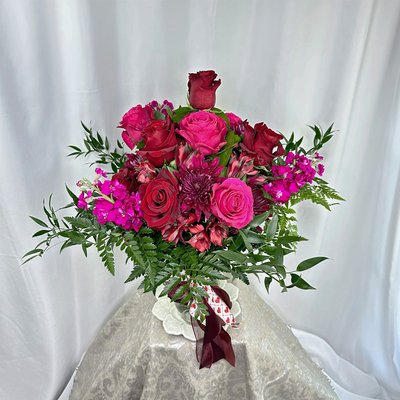 Fresh Floral Arrangements - These beautiful fresh flower arrangements are samples of my designs.  I bring in a carefully curated selection of flowers and offer arrangements at quite a few different price points for all types of occasions.  If you like what you see, please visit my website to place your order.  Thanks for stopping by!