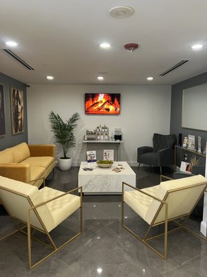 Eyes on Skin Spa - Eyes on Skin Spa is an oasis for our guests offering a range of aesthetic treatments ranging from custom facials & Hydrafacials, RF Microneedling, chemical peels, full body laser hair removal, full body waxing and so much more! We love to see clients that don’t know each other chat it up in the waiting area, or stay and indulge in hot tea (or champagne😉) after their appointment. 

We take immense pride in the experience at Eyes on Skin and hope all of our guests leave happier than they arrived. ❤️

Thank you for choosing Eyes on Skin! 

📆 Monday - Sunday
🌎 www.eyesonskin.com
☎️ 571-423-8373
✉️ glow@eyesonskin.com
📍Arlington, Virginia | Ballston