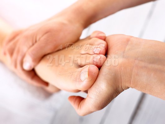 Foot massage in Allen, TX - A foot massage is a type of massage that focuses solely on – you guessed it – the feet. Foot massages can help ease stress and alleviate pain in the feet and lower legs, but the benefits of regular foot massages go far beyond simple relaxation and pain relief. They may even help you live longer. 
Call for Make an appointment Foot massage Near Me