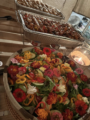 Buffet Catering - We cater all types of parties. Whether you're looking for a buffet style or sit down service style, we've got you covered. Call today for a quote.