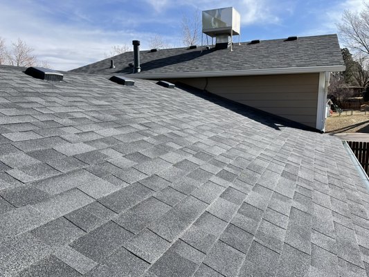 Asphalt shingle roof replacement March 2021 - Asphalt shingle replacement. Aurora CO. March 2021. Malarkey Vista Midnight Black.