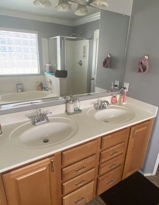 Bathroom Remodel - Painted and replaced the sinks Bathroom Remodel - Painted and replaced the sinks
