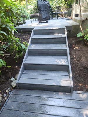 deck stairs replacement. - these deck stairs were in really bad shape. so el señor Tim called us for help. deck stairs replacement. - these deck stairs were in really bad shape. so el señor Tim called us for help.