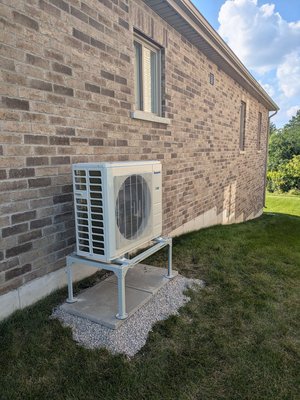 Heat Pump Installation - Installation of Heat Pumps for our Customers under Home Renovation Saving Program Heat Pump Installation - Installation of Heat Pumps for our Customers under Home Renovation Saving Program