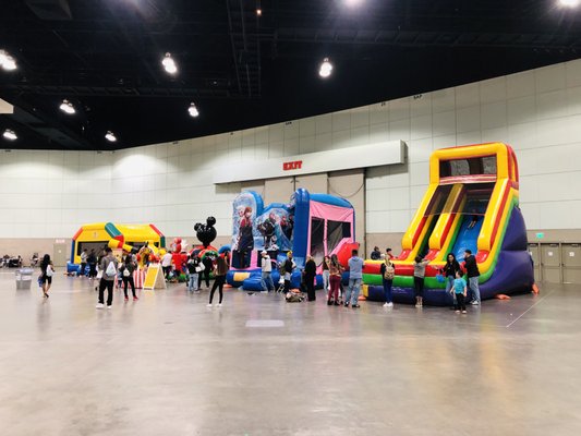 #1 SoCal Jumper Rentals - Best and largest selection of jumper rentals in SoCal. We rent jumpers, combos, water slides, interactive games, obstacles, dunk tanks, game truck, rock wall, mechancial rides, concessions, tables/chairs, canopies and much more. #1 SoCal Jumper Rentals - Best and largest selection of jumper rentals in SoCal. We rent jumpers, combos, water slides, interactive games, obstacles, dunk tanks, game truck, rock wall, mechancial rides, concessions, tables/chairs, canopies and much more.