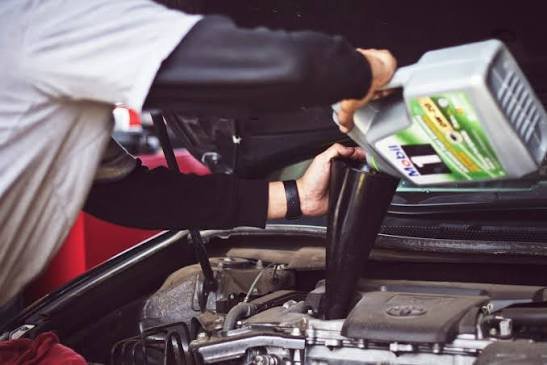 Mobile Oil Change - Full synthetic, blend, or conventional oil service, plus a FREE tire rotation with every oil change. Mobile Oil Change - Full synthetic, blend, or conventional oil service, plus a FREE tire rotation with every oil change.