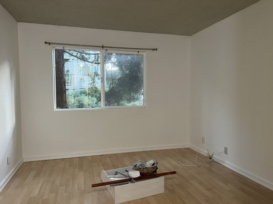 Complete paint the apartment! - Help in a my costumers with you complete paint ! Complete paint the apartment! - Help in a my costumers with you complete paint !