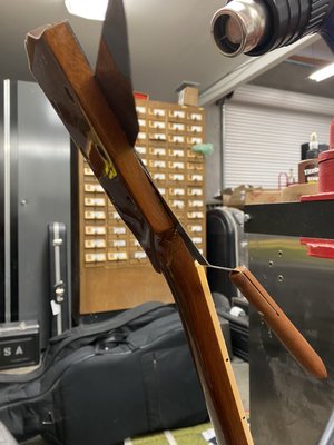 Gibson Neck Reglue - Regluing and finish work of a headstock on a Gibson EDTT5 Gibson Neck Reglue - Regluing and finish work of a headstock on a Gibson EDTT5