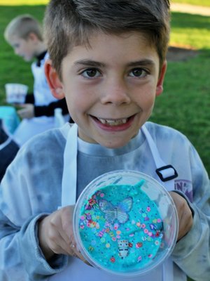 Craft Activities - Book us for a 1.5 hour Craft Session today! We bring all the supplies for your guests to have a blast with our 4 options: Build A Buddy, Slime Studio, Playdough Gardens, and Canvas Painting
These make the cutest party favors and will have your guests talking for months! Craft Activities - Book us for a 1.5 hour Craft Session today! We bring all the supplies for your guests to have a blast with our 4 options: Build A Buddy, Slime Studio, Playdough Gardens, and Canvas Painting
These make the cutest party favors and will have your guests talking for months!