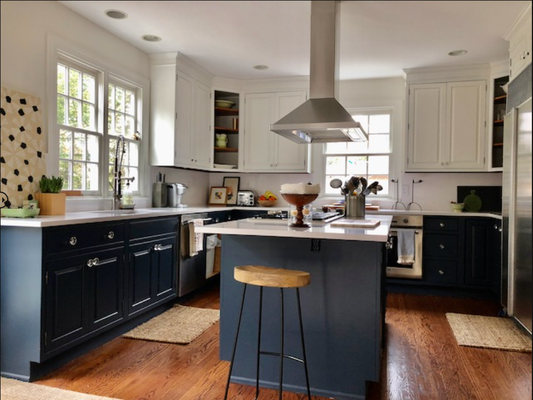 Kitchen Cabinet Painting - Our product is a special order cabinet poly system with a hardener from Italy and is a staple brand in the cabinet finishing. 

Our cabinet coating is second to none.
The products used on your cabinet refinishing is most important in ensuring your finish lasts.
Oil primer and latex cabinet paint DOES NOT HOLD UP. Know the difference.