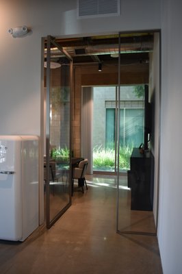 Interior Doors - Interior door Manhattan collection pivot doors in glass and metal frames.
Rost Architect Office in Irvine Interior Doors - Interior door Manhattan collection pivot doors in glass and metal frames.
Rost Architect Office in Irvine