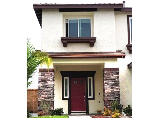 Residential Home in Fontana, California Featuring Copper 5-inch Rain Gutter Systems by Rio Rico Seamless Rain Gutters - This Fontana residence was elevated with our stunning Copper 5-inch Seamless Rain Gutter Systems, paired with elegant copper rain chains anchored by a modern concrete base accented with large river stones.
✨ Timeless copper design that develops a rich patina over time
⚒️ Expert installation for beauty and performance
🏡 Custom details that blend function with curb appeal
At Rio Rico Seamless Rain Gutters, we combine craftsmanship and creativity to deliver solutions that protect your property while enhancing its style. Fully licensed, bonded & insured — backed by our limited-lifetime warranty. Residential Home in Fontana, California Featuring Copper 5-inch Rain Gutter Systems by Rio Rico Seamless Rain Gutters - This Fontana residence was elevated with our stunning Copper 5-inch Seamless Rain Gutter Systems, paired with elegant copper rain chains anchored by a modern concrete base accented with large river stones.
✨ Timeless copper design that develops a rich patina over time
⚒️ Expert installation for beauty and performance
🏡 Custom details that blend function with curb appeal
At Rio Rico Seamless Rain Gutters, we combine craftsmanship and creativity to deliver solutions that protect your property while enhancing its style. Fully licensed, bonded & insured — backed by our limited-lifetime warranty.