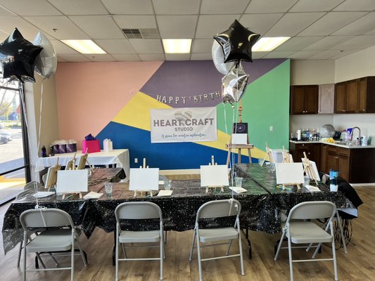 Creative Birthday Parties! - We love to celebrate birthdays at Heart Craft Studio! Creative Birthday Parties! - We love to celebrate birthdays at Heart Craft Studio!
