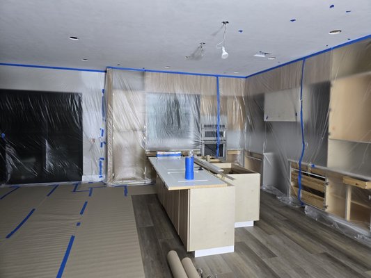 Complete house makeover - This remodel was done to a two story house totalling 4000 square feet. Wall, door and trim, baseboard and staircase painting. Addition of recessed lights and other minor repairs.