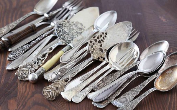 Countryside Trading Buys Sterling Silver Flatware and Holloware - Countryside Trading purchases silver in many forms. We are always buying the following types of sterling silver: jewelry, sterling silver flatware, tea sets, Franklin mint set, and silver used for industrial purposes like contacts and wire.
Countryside Trading is your precious metal expert. Our team will ensure that you receive a fair and reasonable price! Countryside Trading Buys Sterling Silver Flatware and Holloware - Countryside Trading purchases silver in many forms. We are always buying the following types of sterling silver: jewelry, sterling silver flatware, tea sets, Franklin mint set, and silver used for industrial purposes like contacts and wire.
Countryside Trading is your precious metal expert. Our team will ensure that you receive a fair and reasonable price!