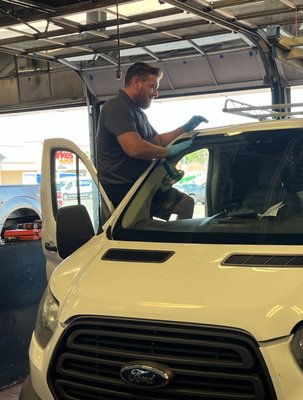 MasterTech Autoglass ready to serve you - MasterTech Autoglass prioritizes customer service and quality at your location or our facility. MasterTech Autoglass ready to serve you - MasterTech Autoglass prioritizes customer service and quality at your location or our facility.