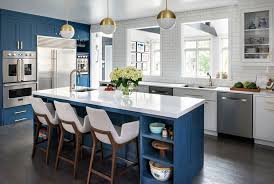 Kitchen Remodel - Kitchen was in bad shape, but we managed to saved and rejuvenate the wood with special care and using the best painting techniques.