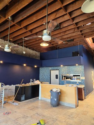 Commercial Painting on a Restaurant - New location opening!
This space needed a new fresh look and the costumer was really happy about the results.! Commercial Painting on a Restaurant - New location opening!
This space needed a new fresh look and the costumer was really happy about the results.!