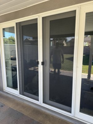 Double door pet mesh Rescreen in Downey, CA - Double sliding door pet mesh Rescreen in Downey, CA Double door pet mesh Rescreen in Downey, CA - Double sliding door pet mesh Rescreen in Downey, CA