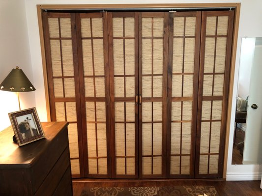 Custom Carpentry Services - Our carpenters will guarantee the best-quality results every time for your wood working projects.
We build custom bookshelves, cabinets, countertops, porches, decks and much more. We can also assist in furniture assembly and quick wood repairs.
One of our top skills is kitchen refacing, this guarantees you will be saving without redoing your entire kitchen. Custom Carpentry Services - Our carpenters will guarantee the best-quality results every time for your wood working projects.
We build custom bookshelves, cabinets, countertops, porches, decks and much more. We can also assist in furniture assembly and quick wood repairs.
One of our top skills is kitchen refacing, this guarantees you will be saving without redoing your entire kitchen.