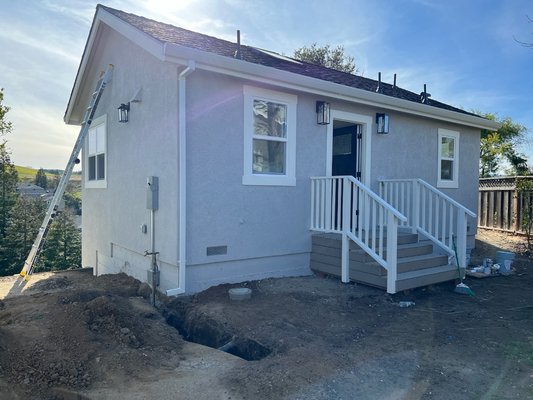 Exterior paint work done. - The exterior of the house was painted. Exterior paint work done. - The exterior of the house was painted.