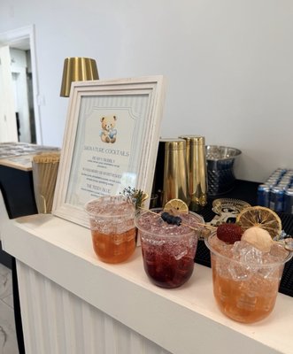 Tedy Bear 🐻 Baby Shower Bar - We had the pleasure of creating a custom mobile bar experience for this beautiful baby shower. Every detail was personalized to match the event theme, from the signature cocktail menu and handcrafted drinks to the elegant bar setup and decorative garnishes. Our goal was to create a memorable experience that complemented the celebration while providing exceptional service for every guest.

At Elysian Luxury Crafted, we specialize in luxury mobile bartending for baby showers, weddings, birthdays, bridal showers, quinceañeras, corporate events, and private parties. Our services include professional bartenders, customized drink menus, fresh garnishes, elegant bar décor, setup, and cleanup, allowing our clients to relax and enjoy their special day.

We proudly serve Coachella Valley and surrounding areas, creating stylish and unforgettable bar experiences tailored to every celebration.