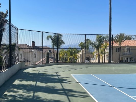 Chain Link Fencing - CHAIN LINK FENCE OFFERS STRENGTH AND DURABILITY at an affordable price. Superior Fence & Rail is your chain link fence company of choice. Chain link fence is made of woven steel wire than forms a diamond pattern and is then either galvanized in zinc or coated in vinyl. Because of its economical nature, it is utilized for both residential and commercial applications. Because of the security it offers, it is favored by state and local governments. Chain Link Fencing - CHAIN LINK FENCE OFFERS STRENGTH AND DURABILITY at an affordable price. Superior Fence & Rail is your chain link fence company of choice. Chain link fence is made of woven steel wire than forms a diamond pattern and is then either galvanized in zinc or coated in vinyl. Because of its economical nature, it is utilized for both residential and commercial applications. Because of the security it offers, it is favored by state and local governments.