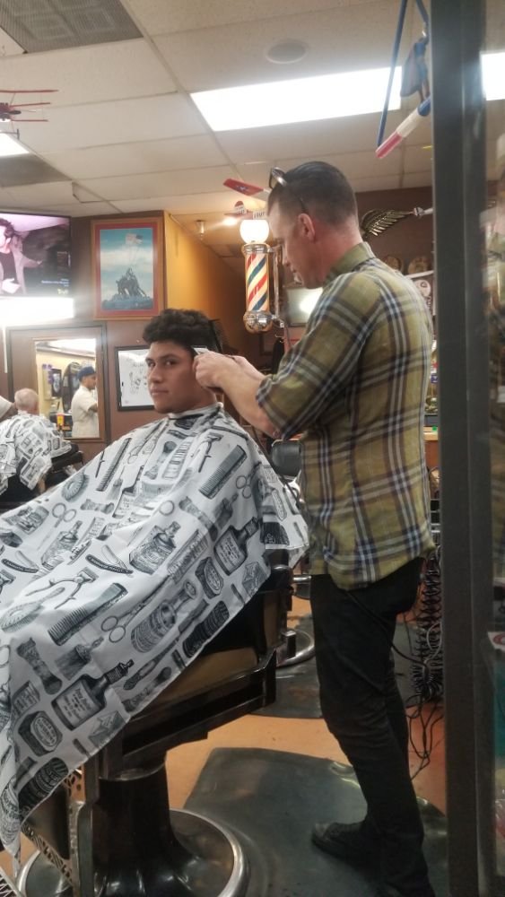 The Senor Barbers 76 Photos 45 Reviews Barbers 401 S El Camino Real San Clemente Ca Phone Number